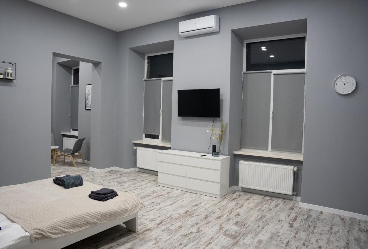 Soho Apartments Lviv Buitenkant foto