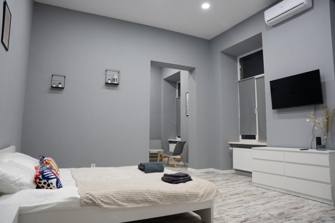 Soho Apartments Lviv Buitenkant foto